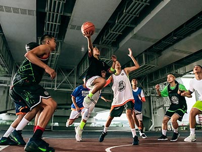 朝歌暮宴！尼克斯球迷持续疯狂中……